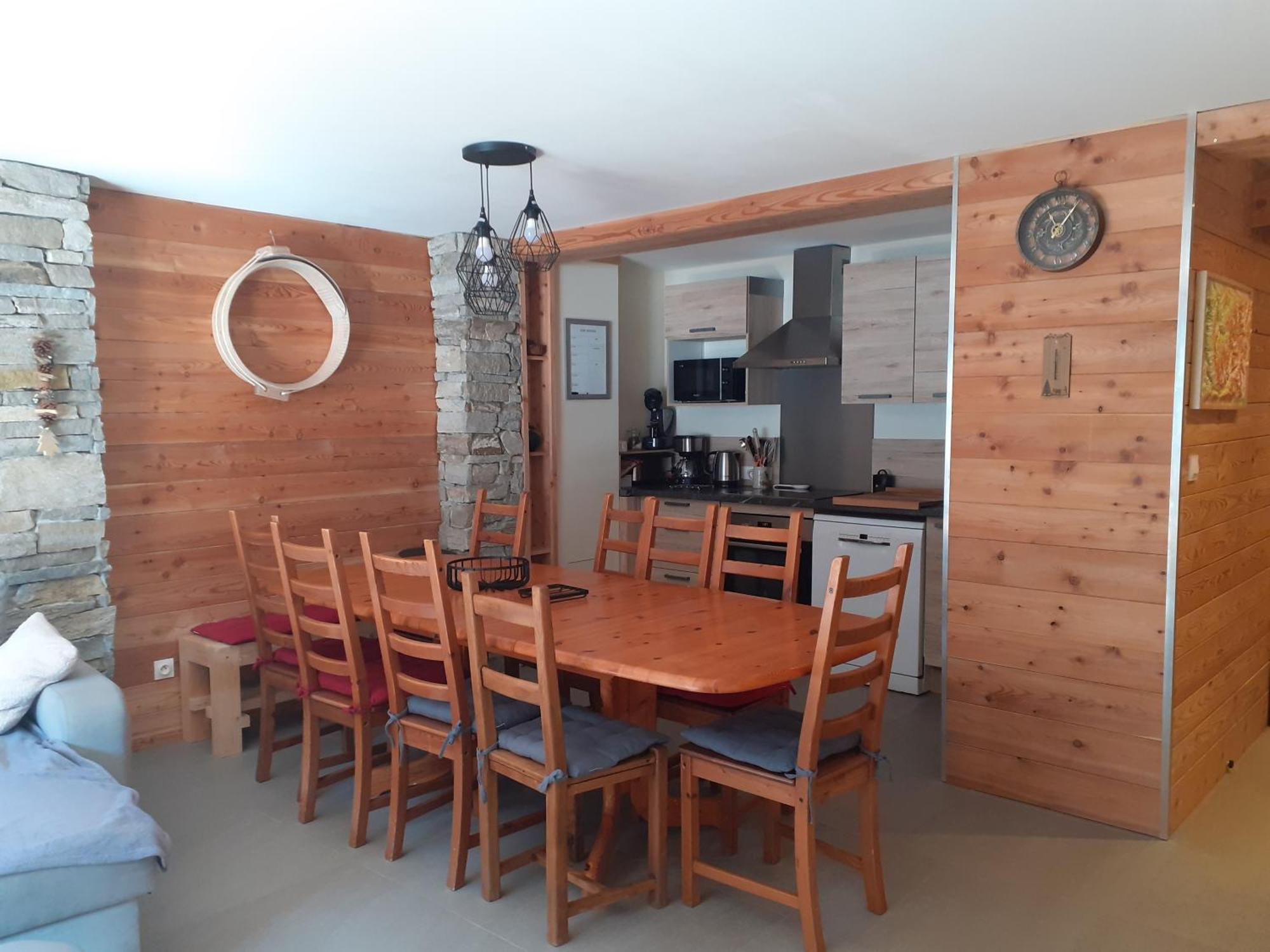 Chaleureux Avec Wifi De 10 Personnes A Val-cenis Apartment