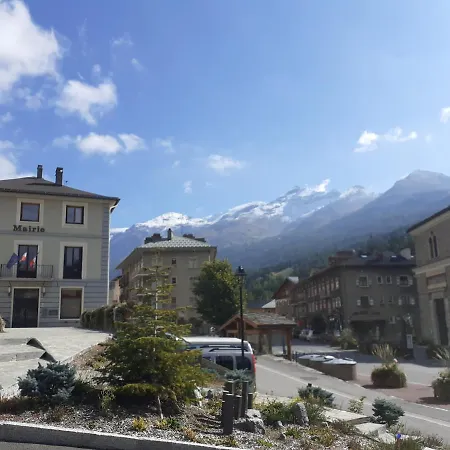 Appartement Chaleureux Avec Wifi De 10 Personnes A Val-Cenis Lanslebourg-Mont-Cenis Exterior photo
