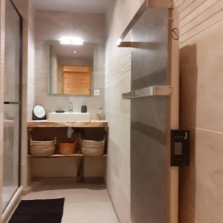 Appartement Chaleureux Avec Wifi De 10 Personnes A Val-Cenis Lanslebourg-Mont-Cenis Exterior photo
